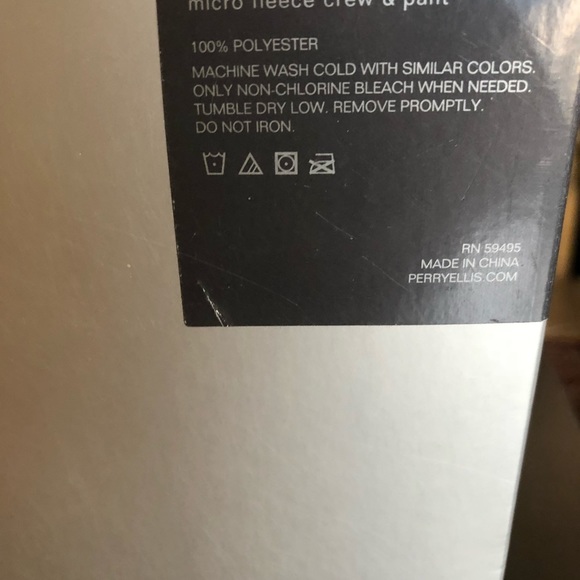 *SOLD* PERRY ELLIS Portfolio sleep set. New. - Picture 6 of 6